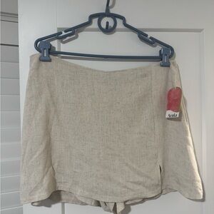 ARULA Cream Linen Women's Skort